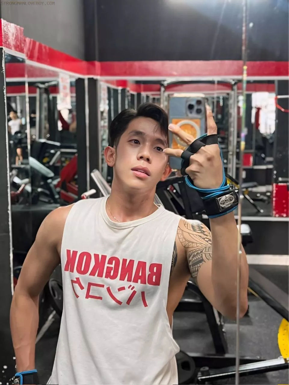 Roy 2k1-1m80/68kg Gym slim fit hành khủng 20cm Matxa top ok 
