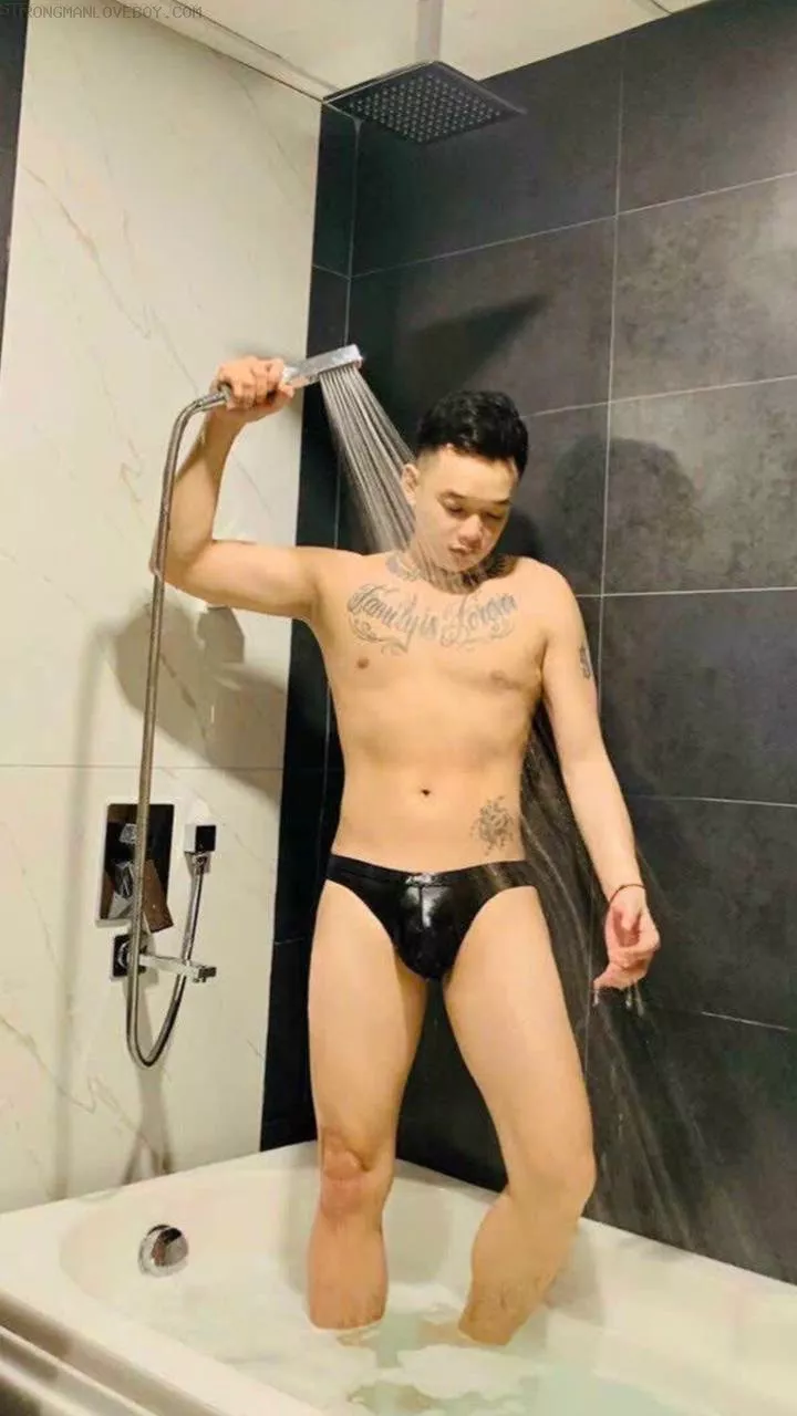 Hoàng nam vương 1998 1m72-62kg-ku to Matxa top bot ok Zai miền nam 