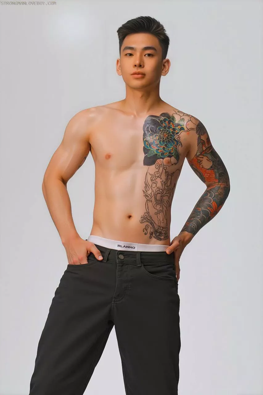 tiến2001  ,  1m72 nặng 63 , đuoc cả 2 ! Top bot dâm hang khung