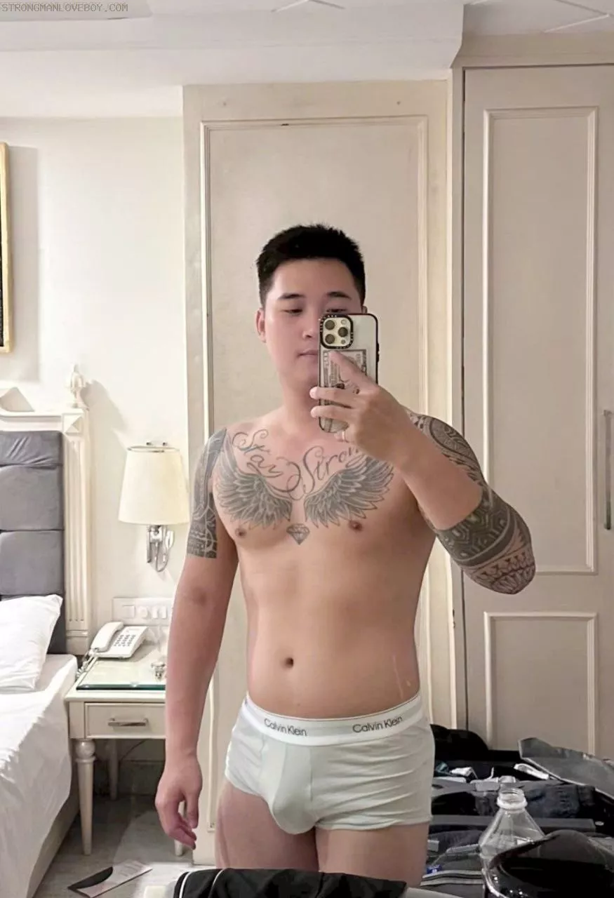 Tuấn Trung 1996-1m68/65kg Q đồng nai Matxa tốt-full top bot 