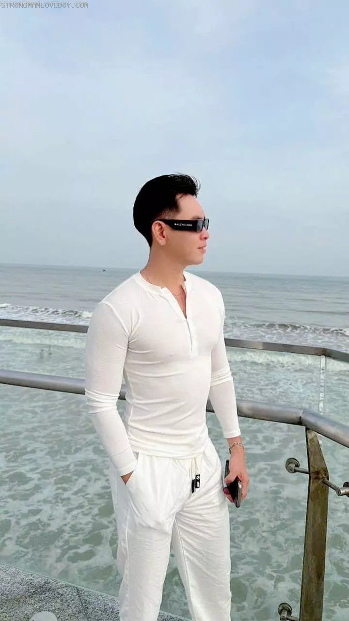 Ken Nguyễn 1995-1m71/66kg Hàng khủng-top only, Matxa tốt Q cà mau 