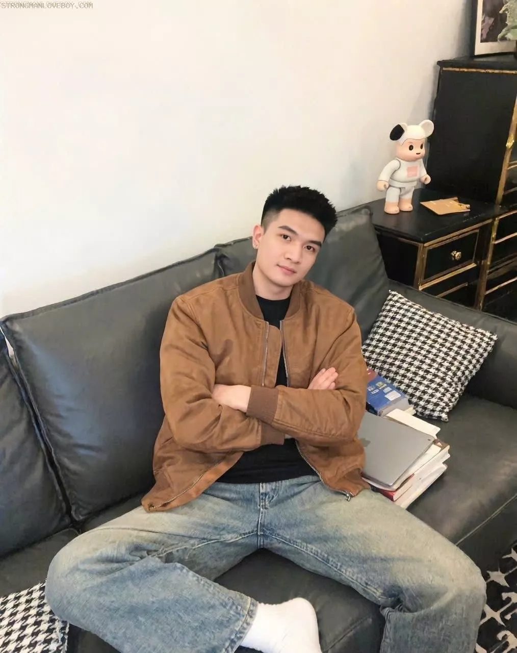 Quí 2k5 trai bắc thẳng 1m78/73kg Ku to top only Q Lai Châu