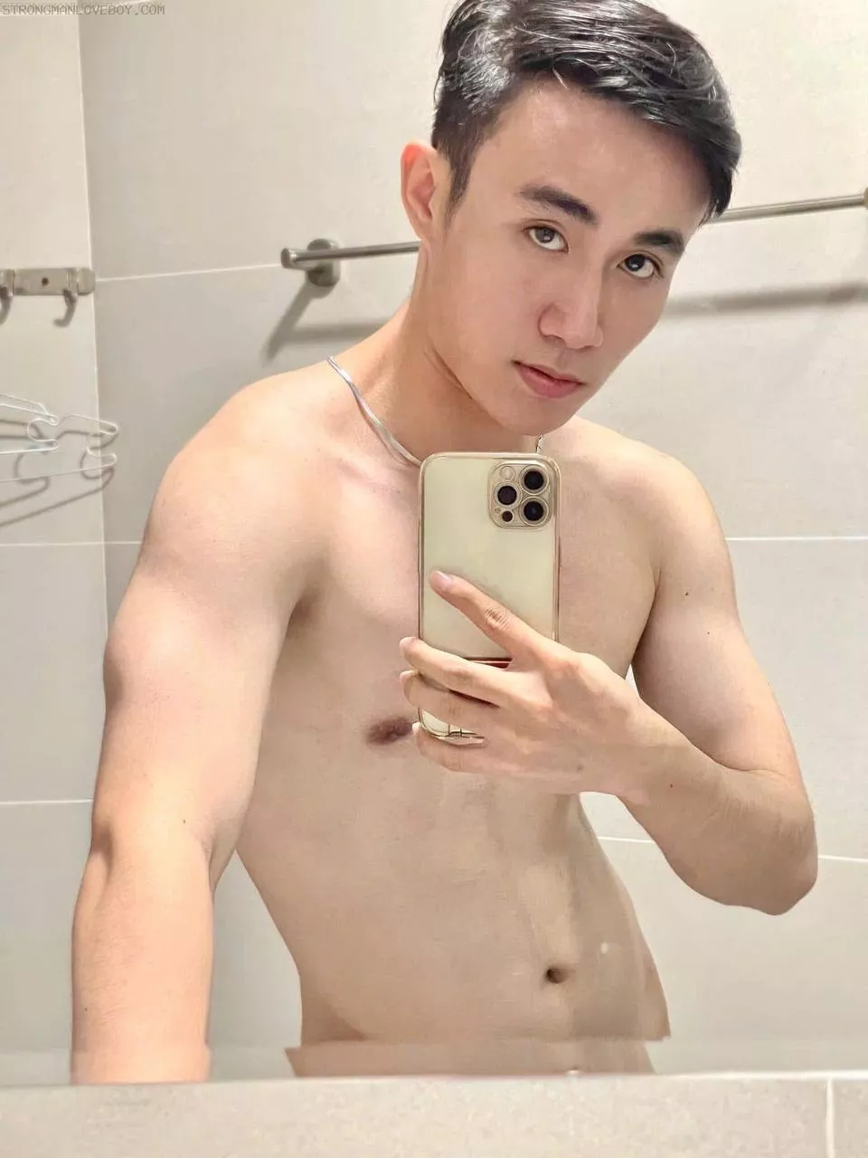 Khánh 2k2-1m70/60kg Hàng khủng -Mattxa tốt cent nhiệt tình Zai saigon 