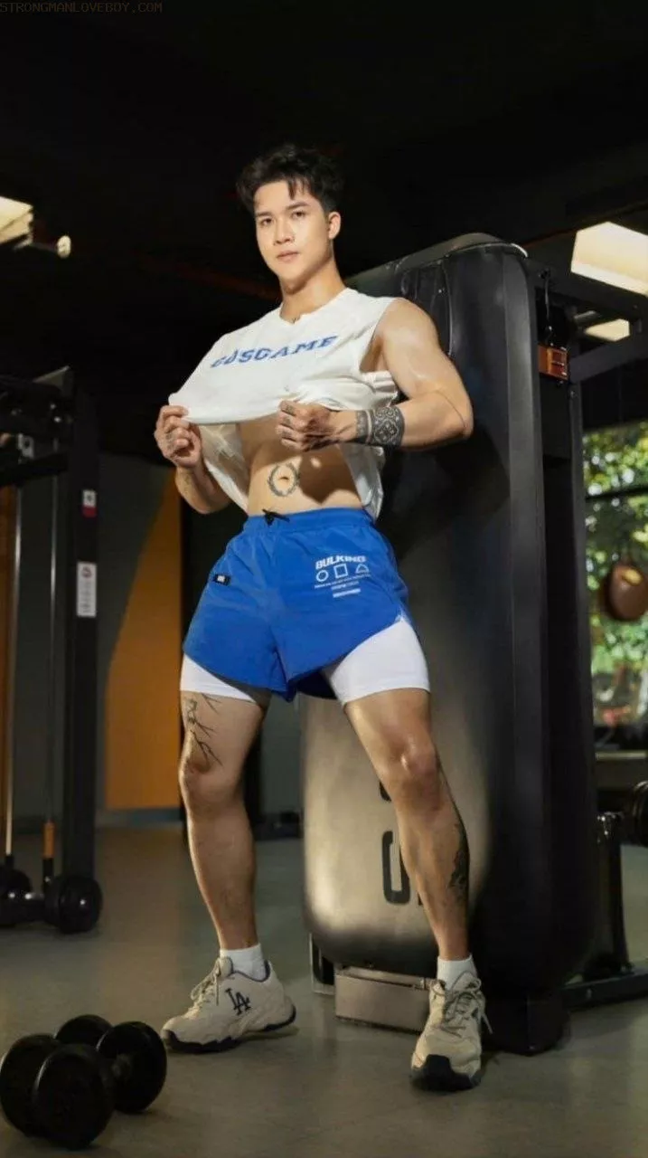Quốc Vũ 2k2-1m80/76kg Matxa thái giỏi Bj zâm, nhiệt tình Full Top bot ok Q sóc trăng