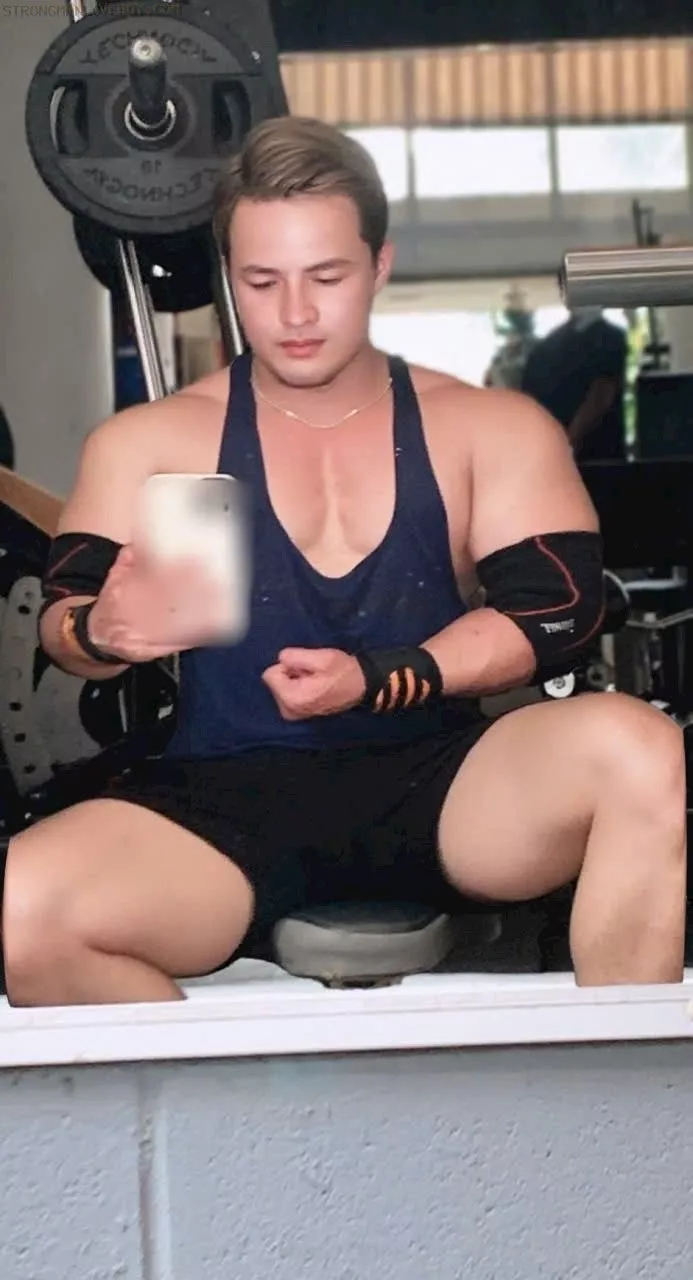 Trường An 1996-1m70/75kg Bisexsual. GYM BODY hàng to, mat-xa tốt Q long an