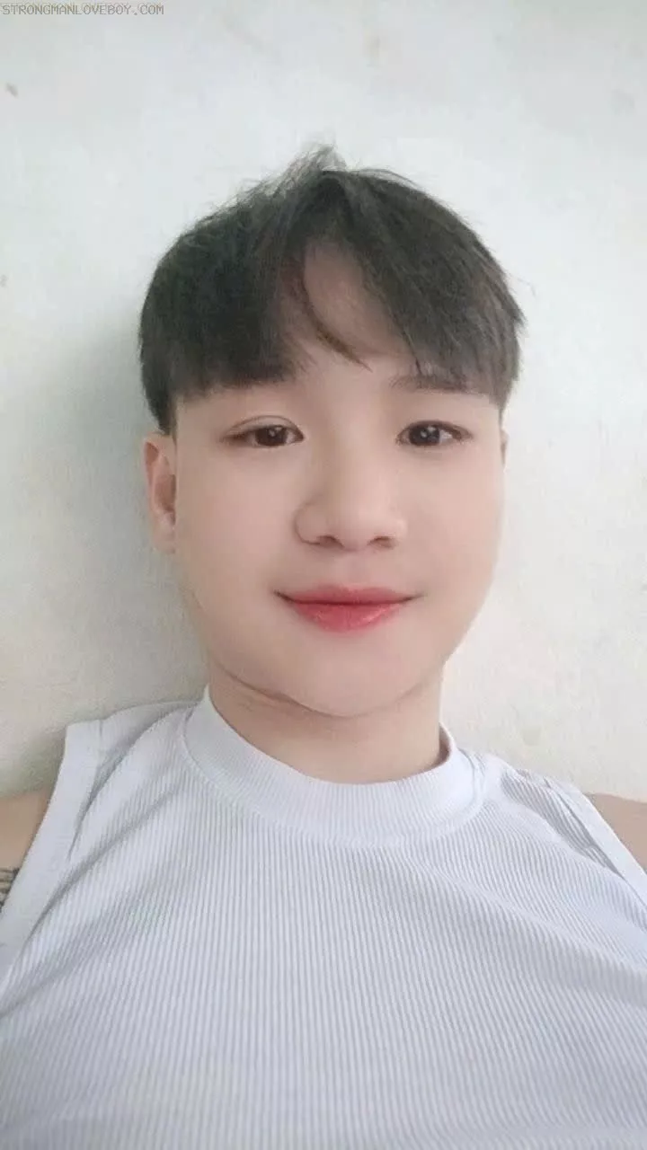 Quang 1999 zai bắc Baby cute 1m66/55kg Mattxa cent tốt Q phú thọ