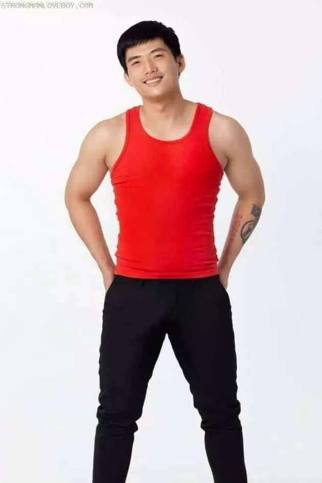 Thịnh 1994-1m75/68kg Hàng khủng-top only Mat-xa body Zai đồng tháp