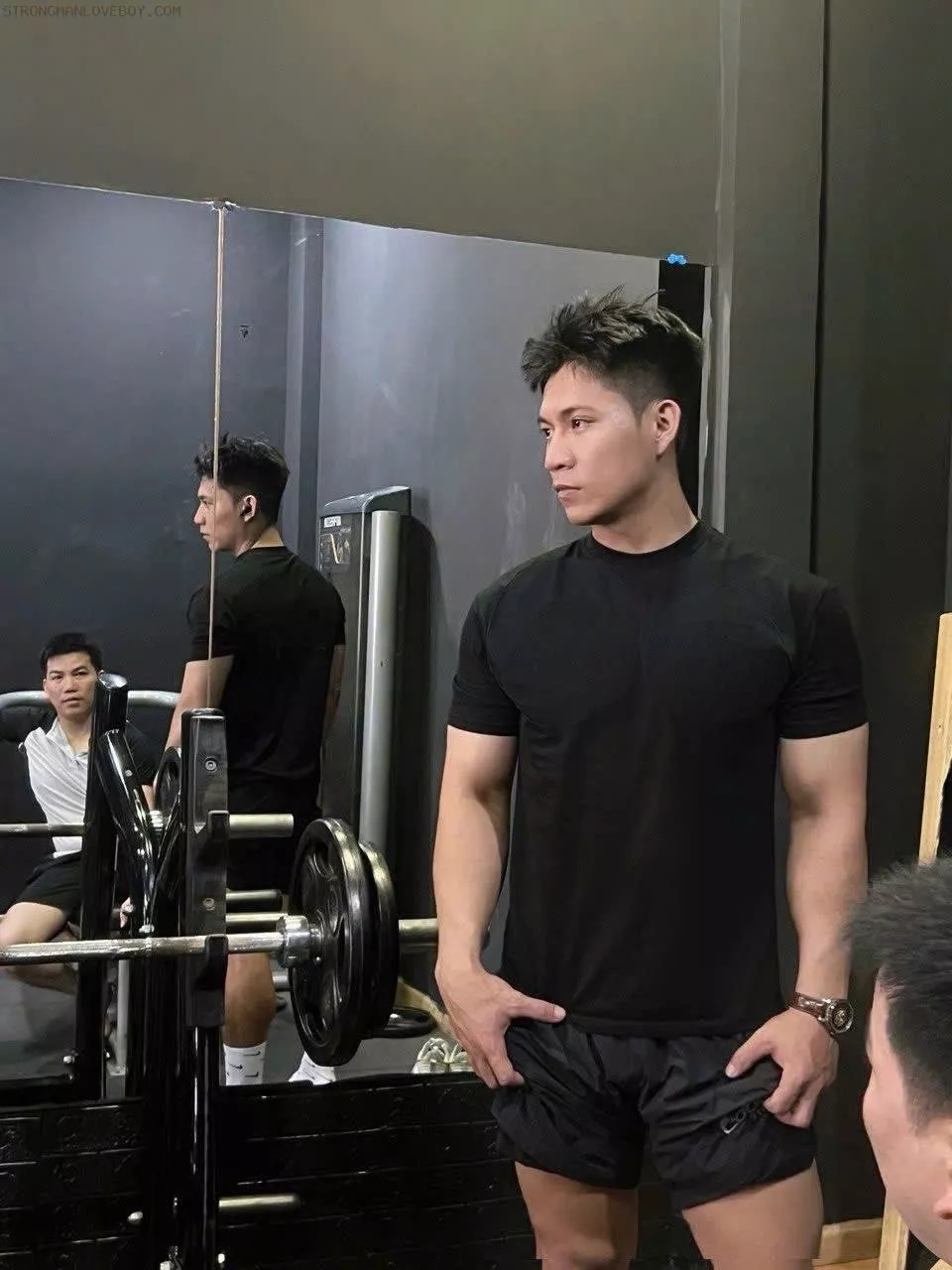 Nghĩa 2k trai gym 1m75/76kg Ku to Top very , có thể lm bot Q. Quảng ngãi