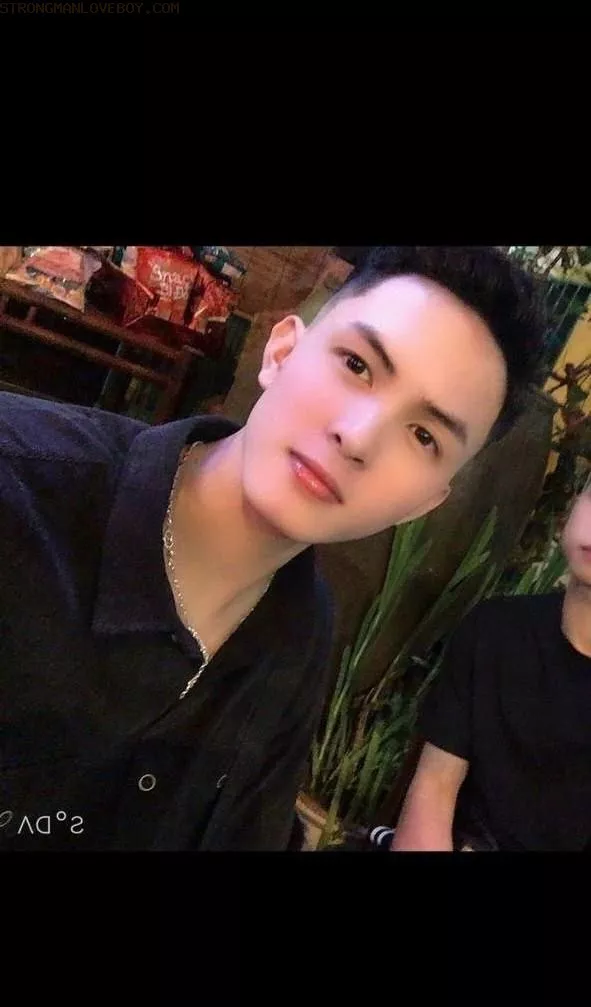 Đức huy 2k1-1m72/58kg Slim fit hàng khủng Mat-xa top bot ok Q nghệ an