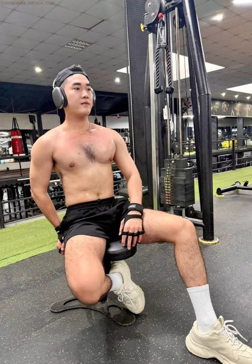 Minh Châu 1999 1m70/65kg l.ô.ng lá Hàng khủng, mattxa full Q.bến tre