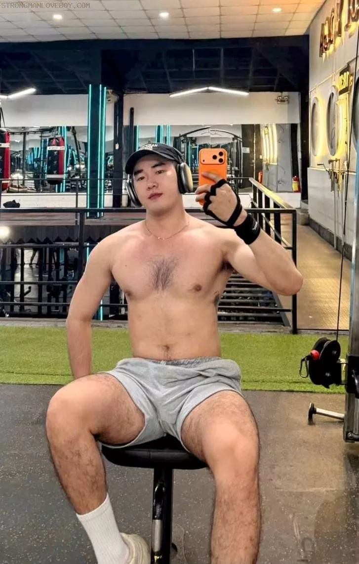 Minh Châu 1999 1m70/65kg l.ô.ng lá Hàng khủng, mattxa full Q.bến tre