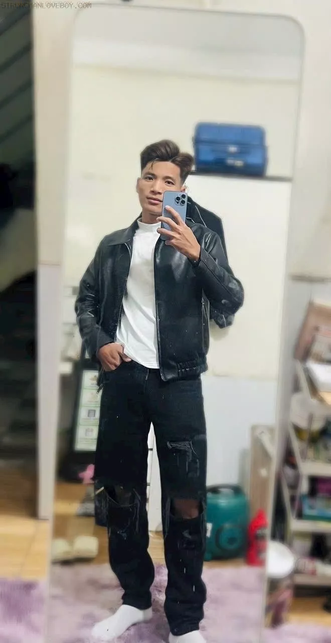 Quân 2k1 trai bắc 1m70/56kg Mình dây ku to