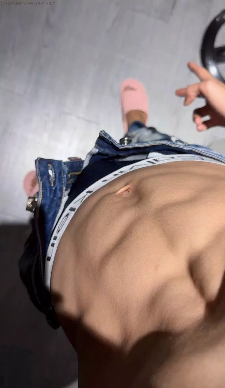Hoàng Phúc Sg 2k4 1m69/52kg Slim fit ku khủng