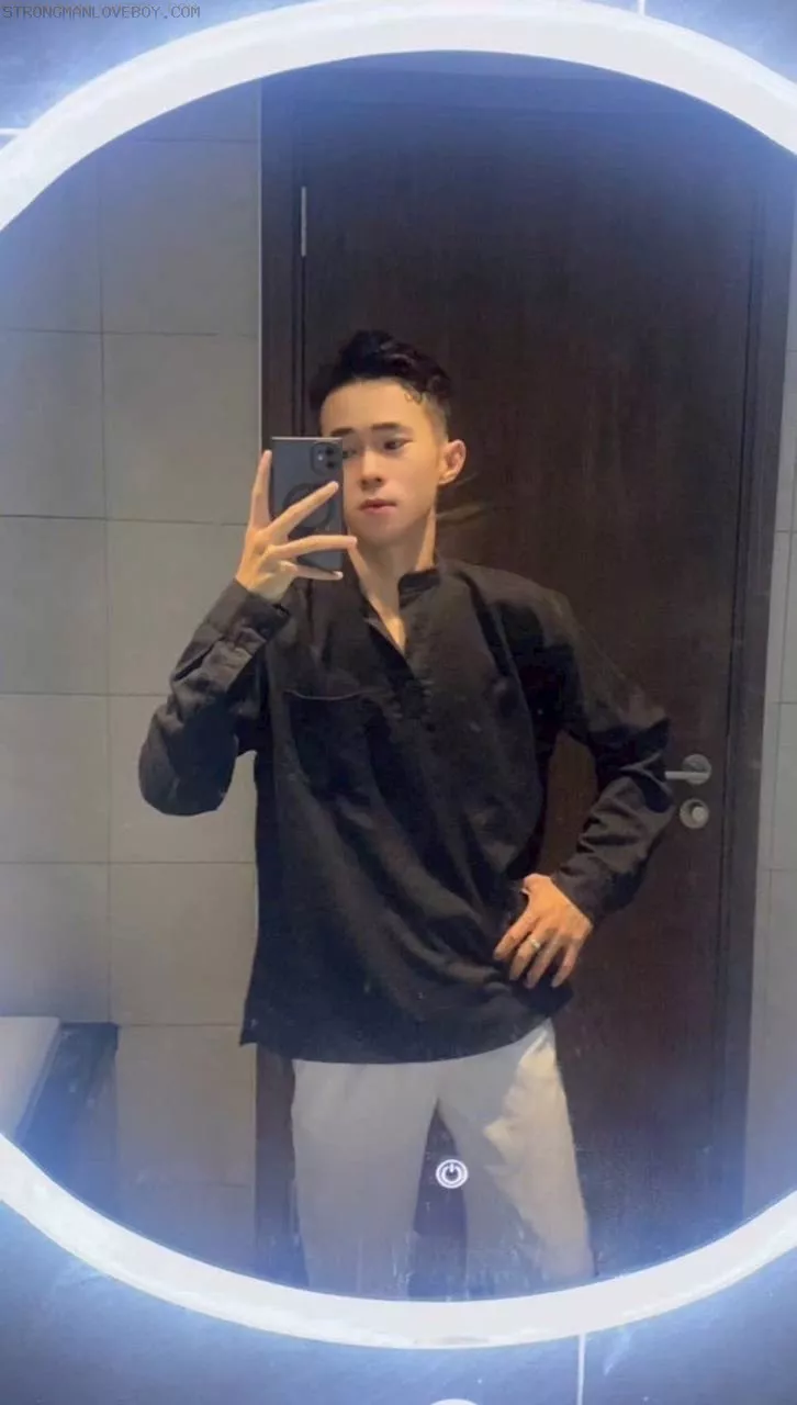 Hoàng Phúc Sg 2k4 1m69/52kg Slim fit ku khủng