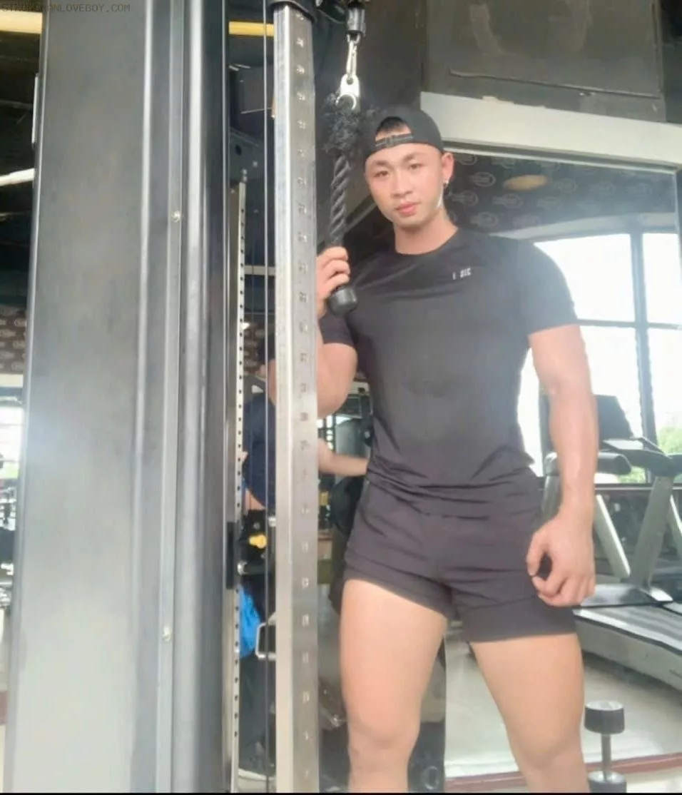 GYMER DAVID 1995 1m84/80kg trai bắc Hàng khủng, ltinh zâm Q lào cai