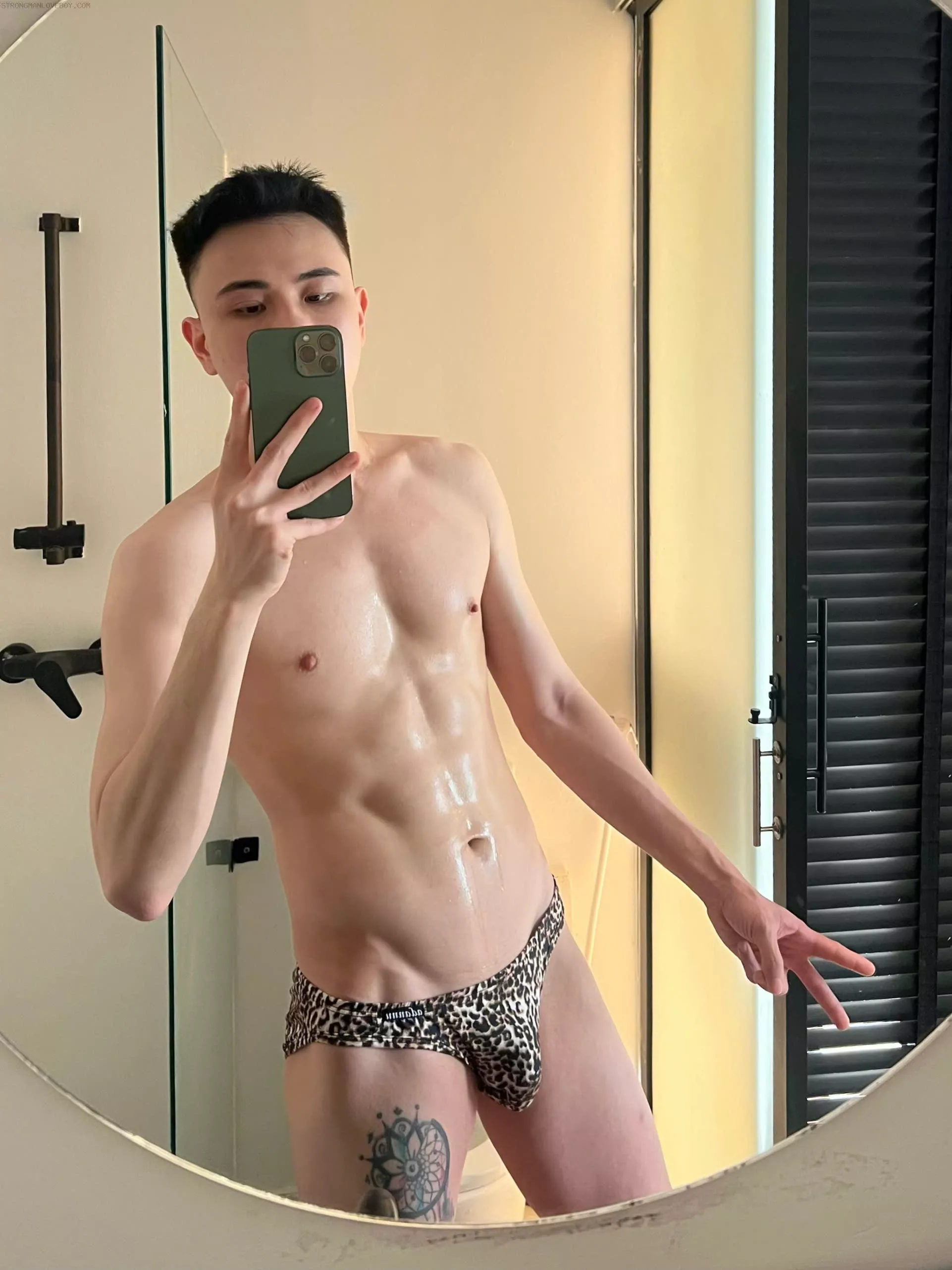 Kha 1997 C thơ  1m74/64kg maxa tốt dân slim  Cent top bot