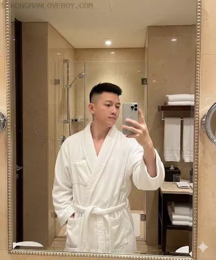 KEN . 1998 Bot . 1m7 / 70kg gym body matxa tốt  H khủng _ Q Cần thơ