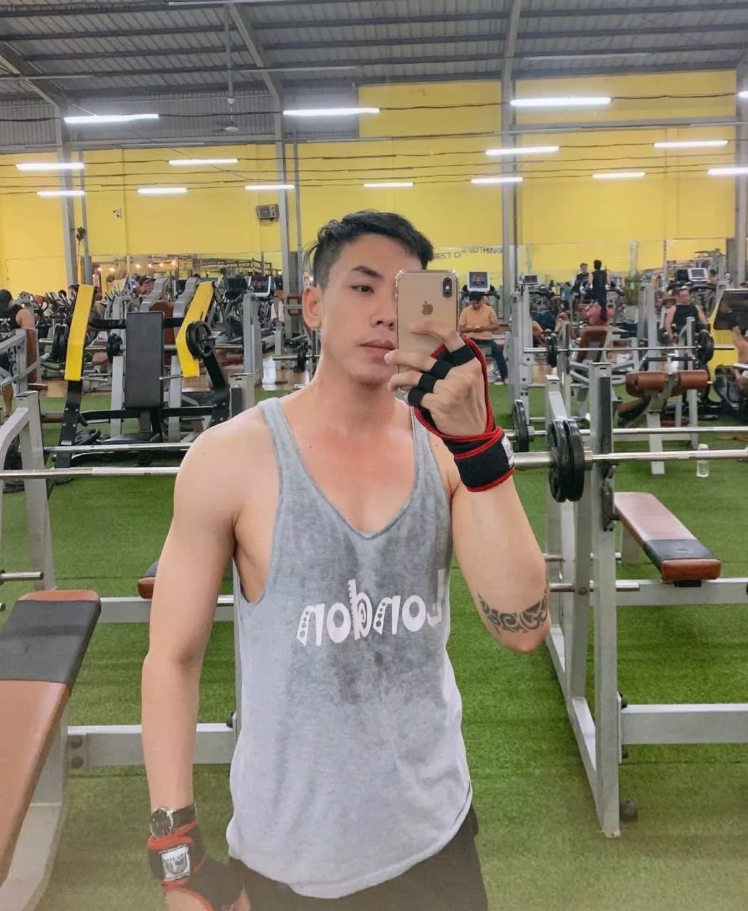 Duy siêukhủng.20.cm 1993-1m80/73kg Bj zâm-Top xuất sắc Q cần thơ