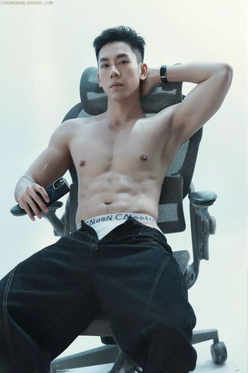 Duy siêukhủng.20.cm 1993-1m80/73kg Bj zâm-Top xuất sắc Q cần thơ