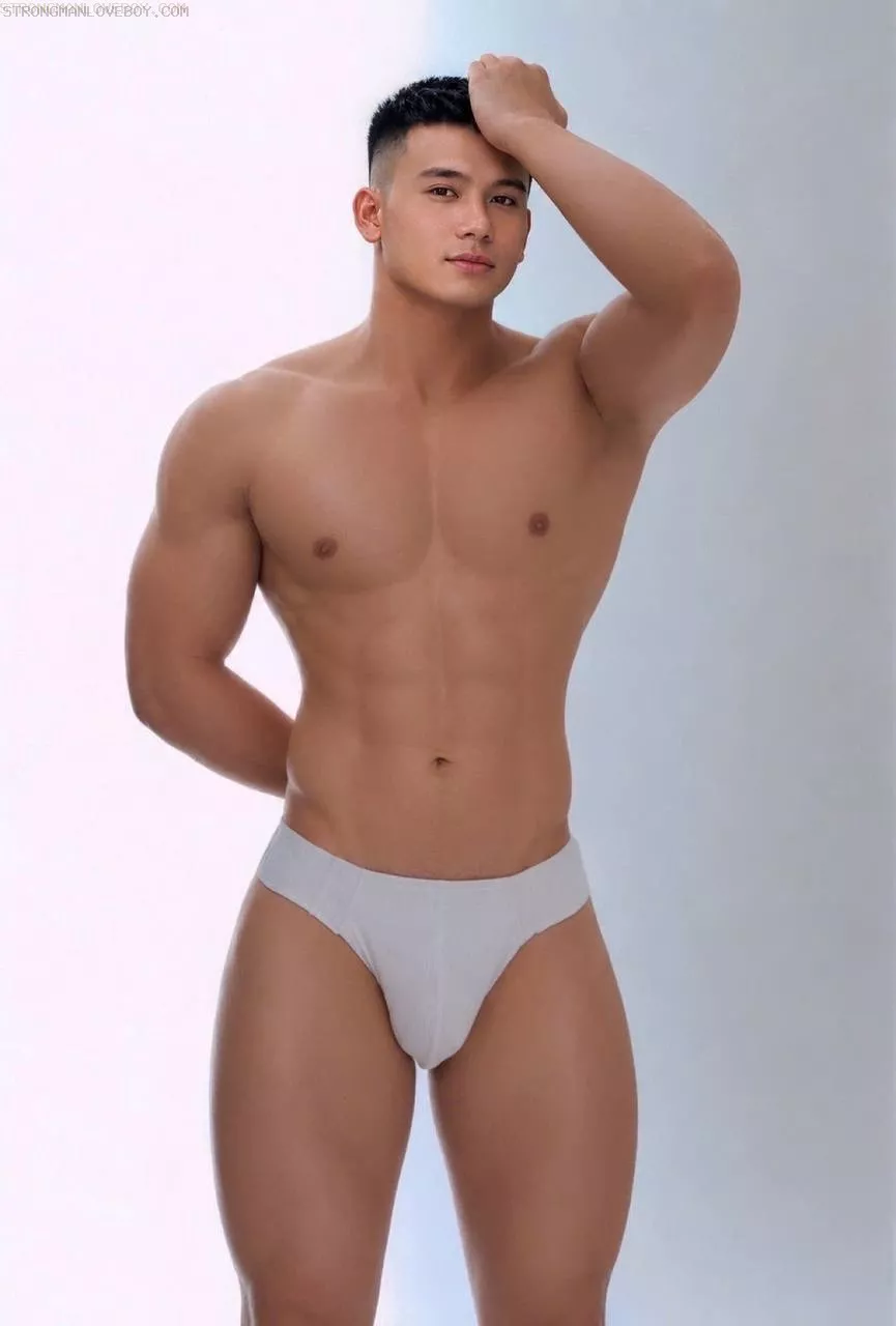 Soc 99 Gym body  1m73/75kg top bot dâm matxa tốt  Q cân thơ